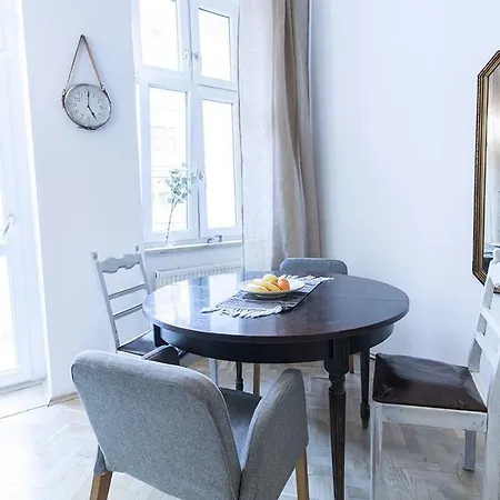 Brave Apartment *